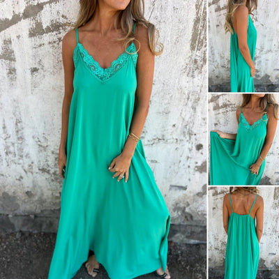 Carolina - Elegant Sleeveless Dress